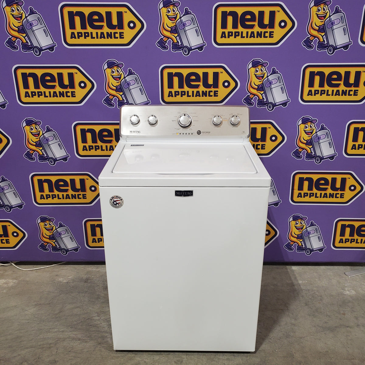 Maytag 4.2-cu ft High Efficiency Agitator Medium Top-Load Washer in White MVWC565FW - Scratch & Dent (Moderate)