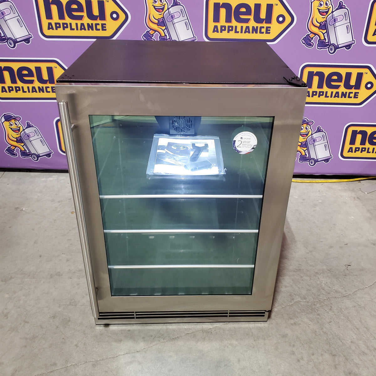 U-Line 1 Class 194-Can Beverage Cooler in Stainless Steel UHBV024SG01A - Scratch & Dent (Minor)