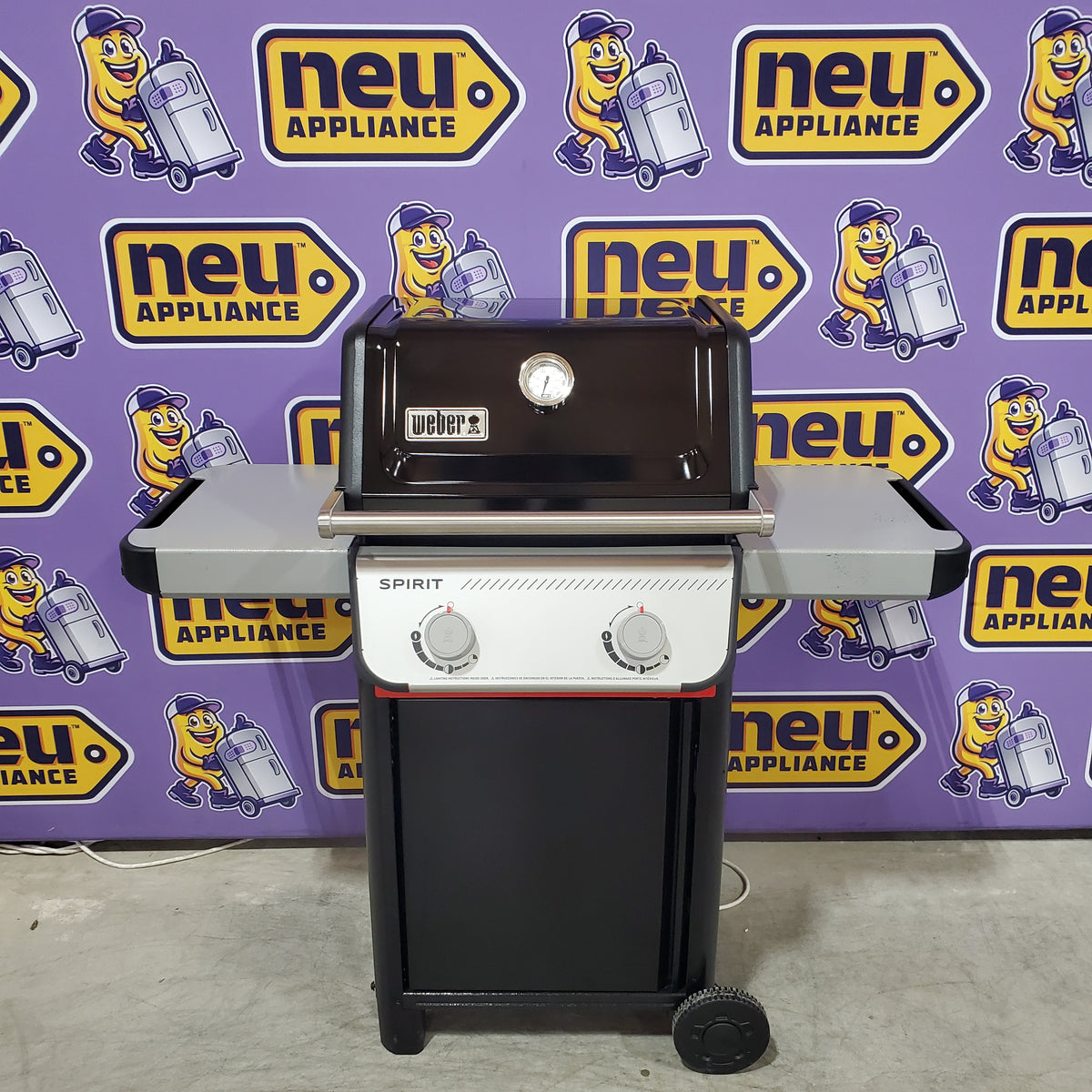 Weber Spirit E-210 Black 2-Burner Liquid Propane Gas Grill 1501000 - Scratch & Dent (Minor)