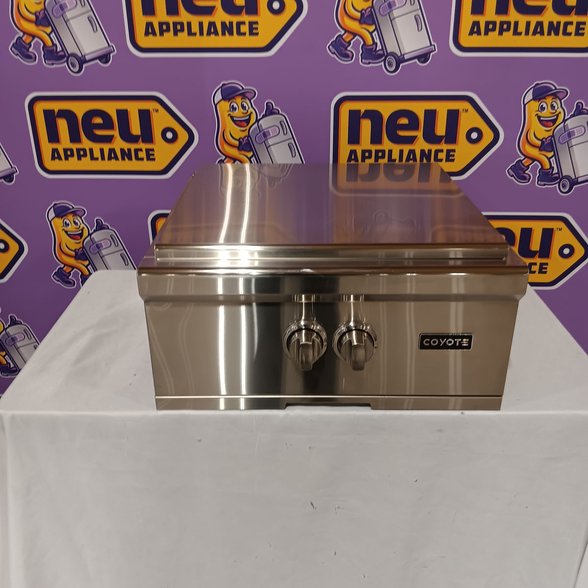 Coyote 24 Inch Built-in Power Burner with 60,000 Total BTU, Dual-Valve Burner, 1,000 BTU Simmer Performance, and 304 Grade Stainless Steel Body C1PBLP - Open Box