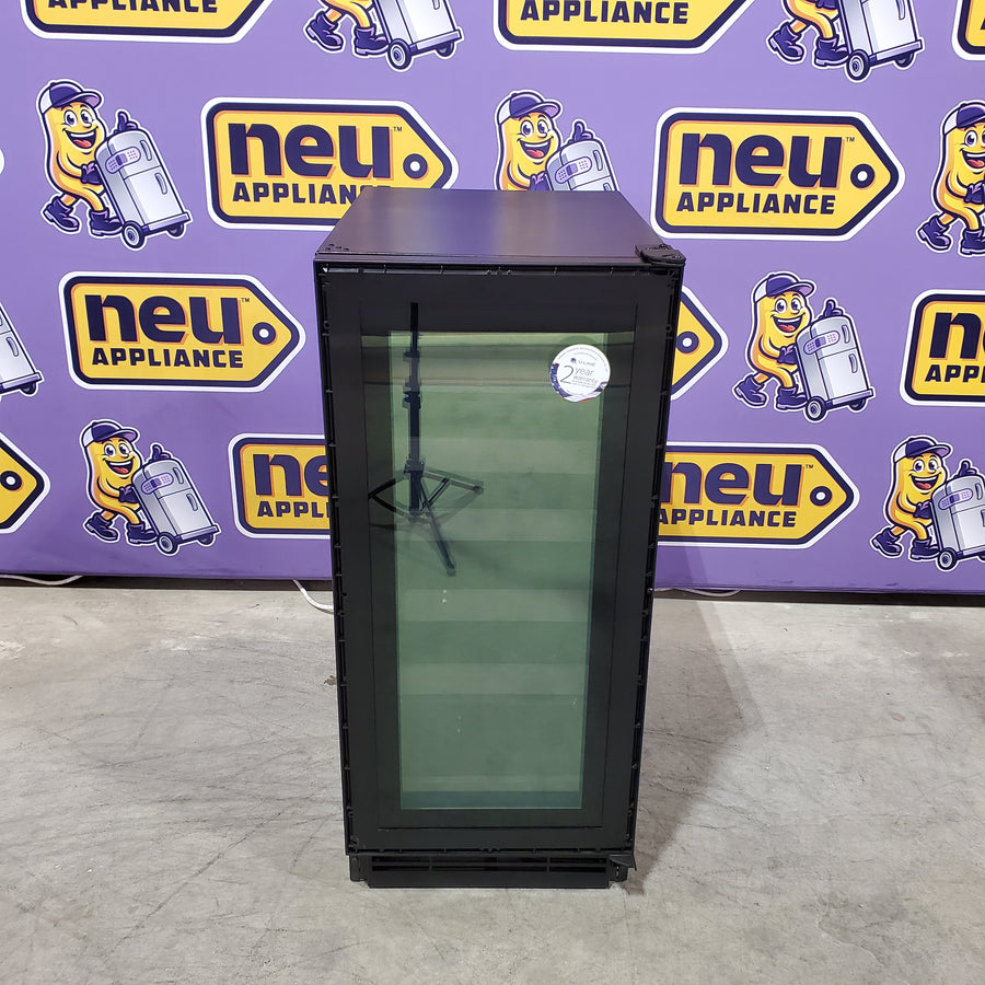 U-Line 15 Inch Wine Refrigerator with 3.0 Cu. Ft. Capacity, 3/4 Extension Wine Racks, LED Lighting, LOW-E Argon Thermopane Glass Door, Reversible Door Swing, Digital Touch Pad Control, and Convection Cooling 1116243 - UHWC115IG01A - Scratch & Dent (Minor)