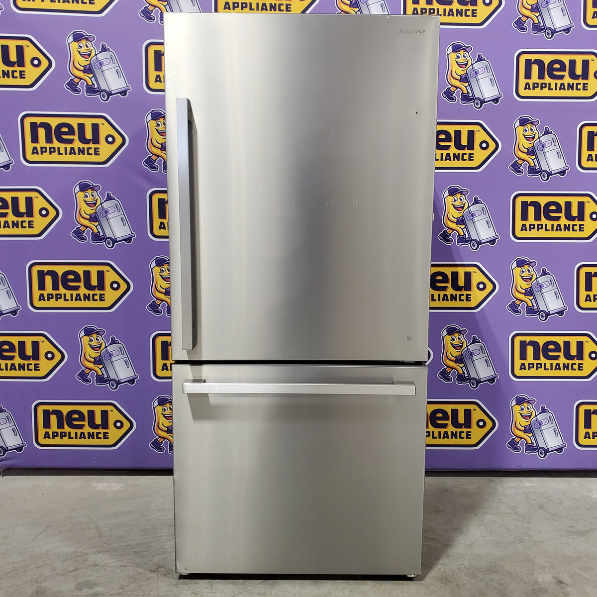 Hisense PureSpace 17.2-cu ft Counter-Depth 32-in Wide Bottom-Freezer Refrigerator in Fingerprint Resistant Stainless Steel 22321471 - HRB171N6ABE - Scratch & Dent (Moderate)