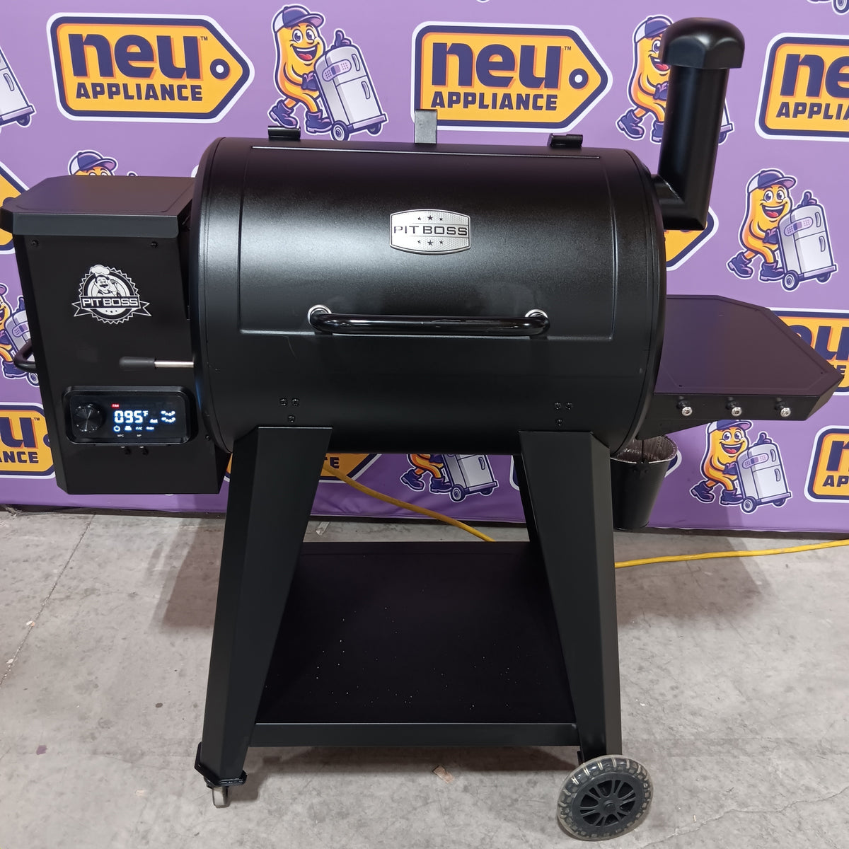 Pit Boss 700 DX Series 740-Sq. in Black Pellet Grill 22321478 - PB700DX - Certified Refurbished