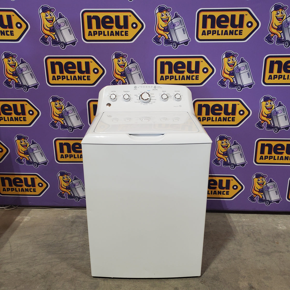 GE White Top Load 4.2 Cu. Ft. Washer with Stainless Steel Basket and Dual Action Agitator GTW460ASJWW - Certified Refurbished
