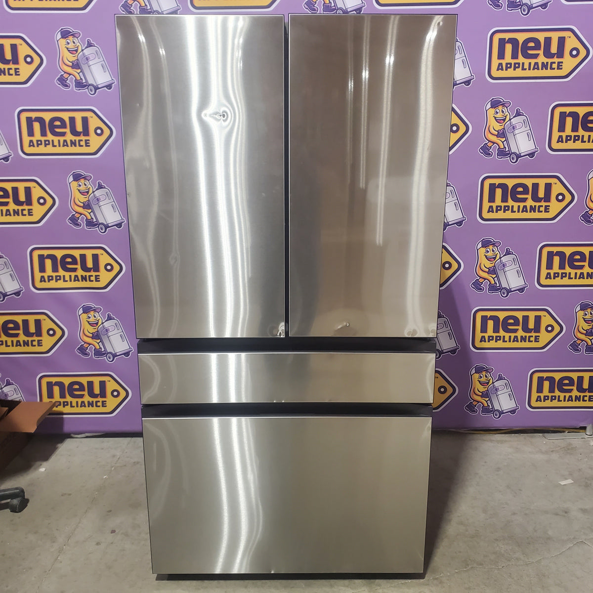 Samsung Bespoke 36 in. 29 cu. ft. Standard Depth 4-Door French Door Refrigerator in Stainless Steel with Beverage Center RF70F29DER - Scratch & Dent (Moderate)