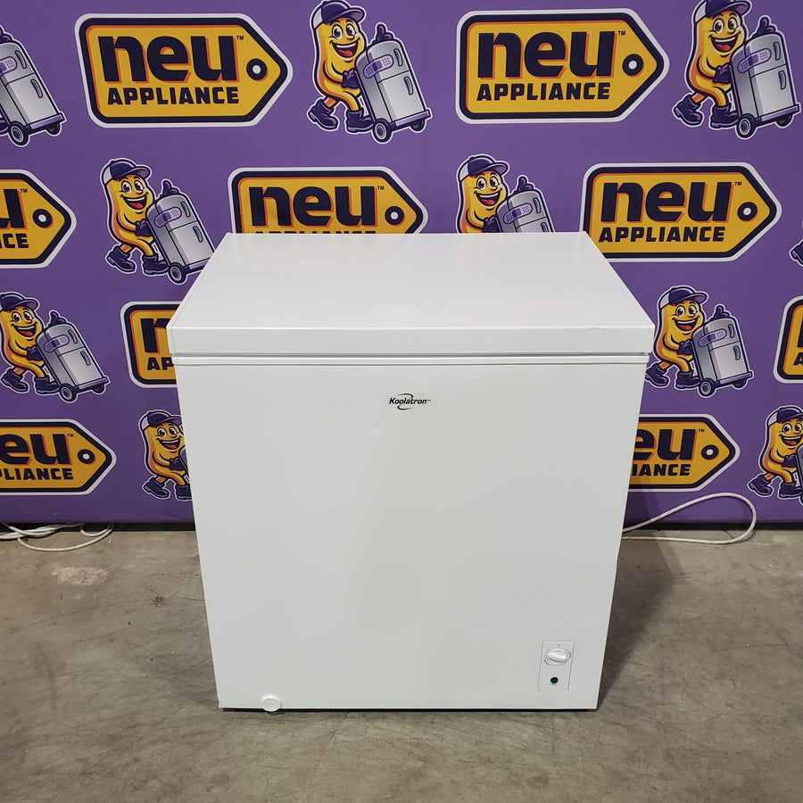 Koolatron 7-cu ft Chest Freezer  ENERGY STAR Certified in White KTCF195 - Scratch & Dent (Moderate)