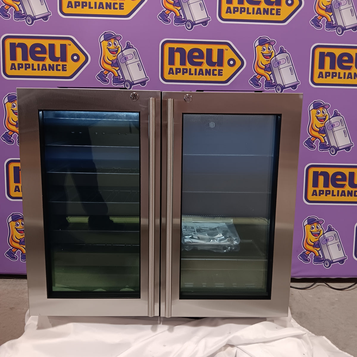 U-Line 36 Inch Built-in Beverage Center and Wine Storage with 31 Wine Bottle Capacity, 79 12 oz. Bottle Capacity, 123 12 oz. Can Capacity, LED Theater Lighting, Dual Zone Temperature, and Sabbath Mode U-3036BVWCS - Scratch & Dent (Moderate)