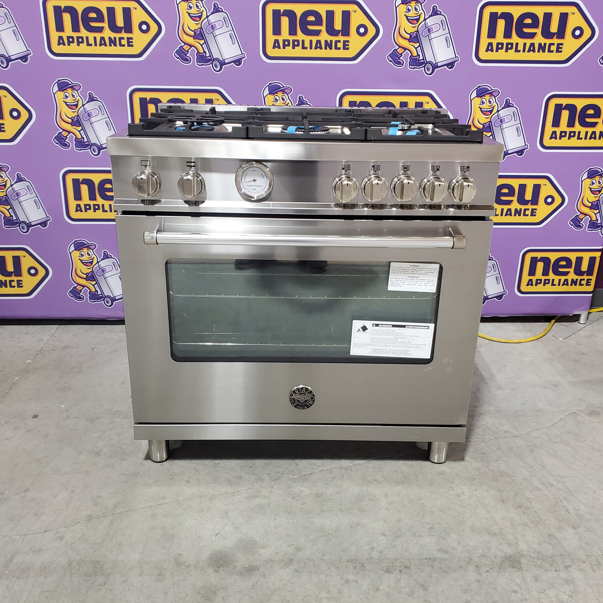Bertazzoni Master Series 36 inch All Gas Range, 5 Burners MAS365GASXV - Scratch & Dent (Minor)