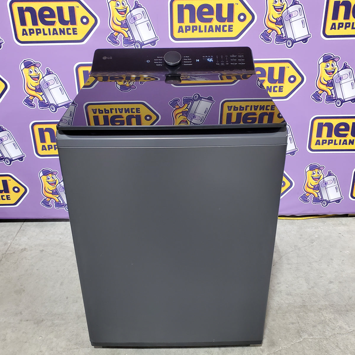 LG Impeller Extra Large 5.5-cu ft Top-Load Washer in Matte Black WT8400CB - Scratch & Dent (Minor)