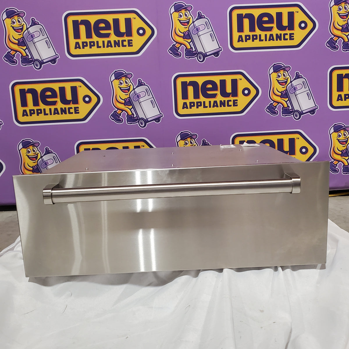 Wolf 30" Indoor/Outdoor Warming Drawer WWD30 - Open Box