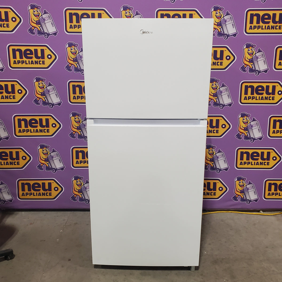 Midea Garage Ready Top Freezer 18.1 Cu. Ft. Refrigerator with Gallon sized Door Bins and Ice Maker Ready MRT18D3BWW - Scratch and Dent (Minor)