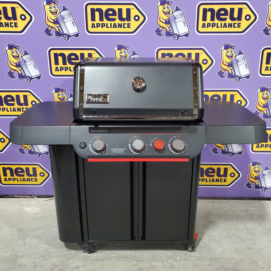 Weber Genesis E-330 Black 3-Burner Liquid Propane Gas Grill with 1 Side Burner E-330 - Scratch & Dent (Minor)