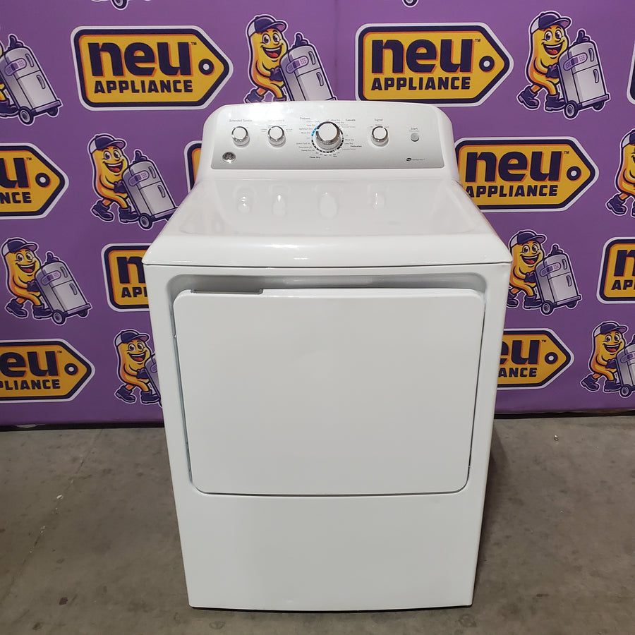 GE White Top Load 4.4 Cu. Ft. Washer with Stainless Steel Basket GTW490ACJWS - Certified Refurbished and GE White Electric 7.2 Cu. Ft. Dryer with Aluminized Alloy Drum GTD45EASJWS - Certified Refurbished