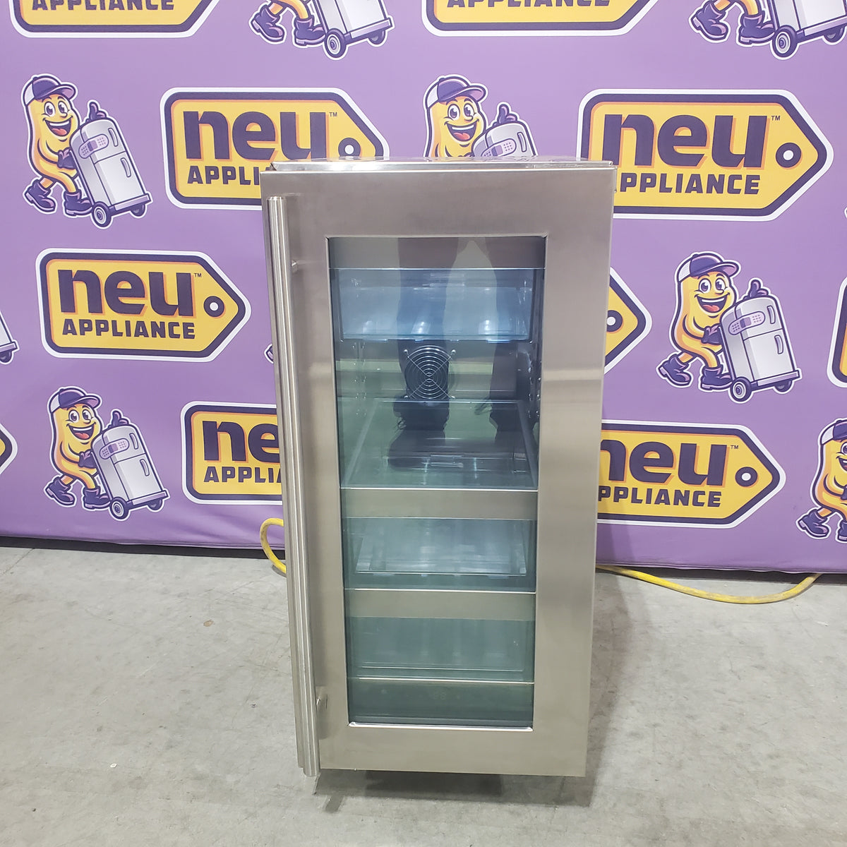 U-Line 5 Class 72-Can Beverage Cooler in Stainless Steel UHRE515-SG01A - Scratch & Dent (Moderate)