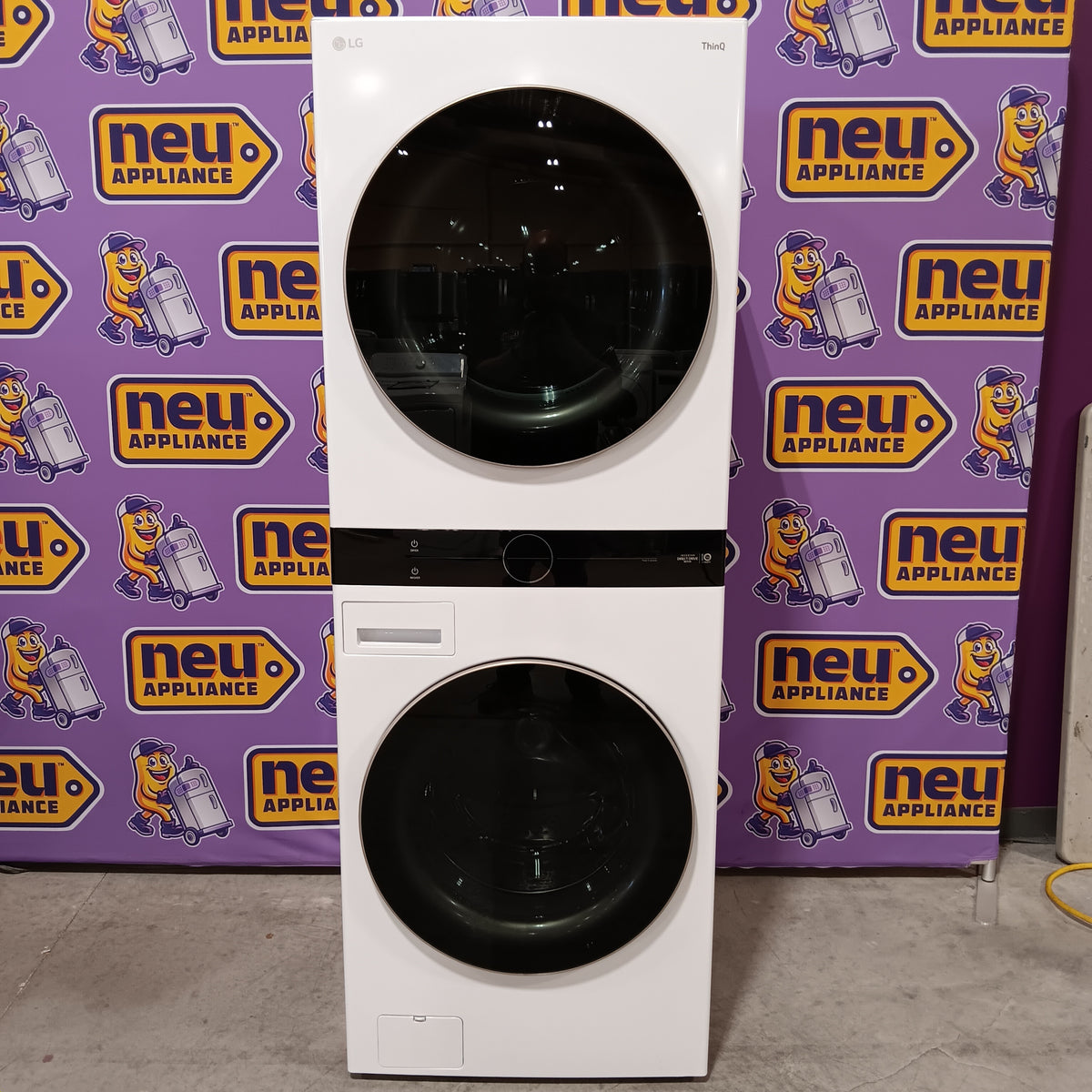 LG Front Load Wash Tower with Center Control 4.5 Cu. Ft. Washer and 7.4 Cu. Ft. Dryer 22442634 - WKE100HWA - Scratch & Dent (Minor)
