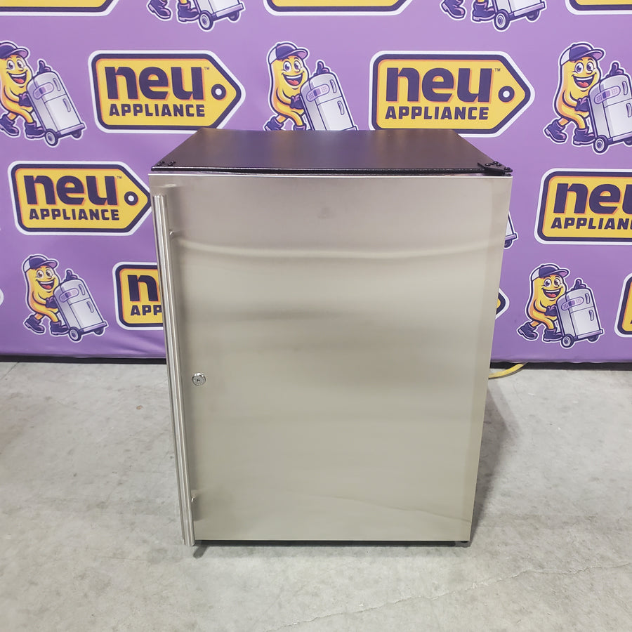 U-Line ADA Series 5.3 Cu. Ft. Mini Fridge in Stainless Solid 11110450 - UADA24RS13B - Open Box