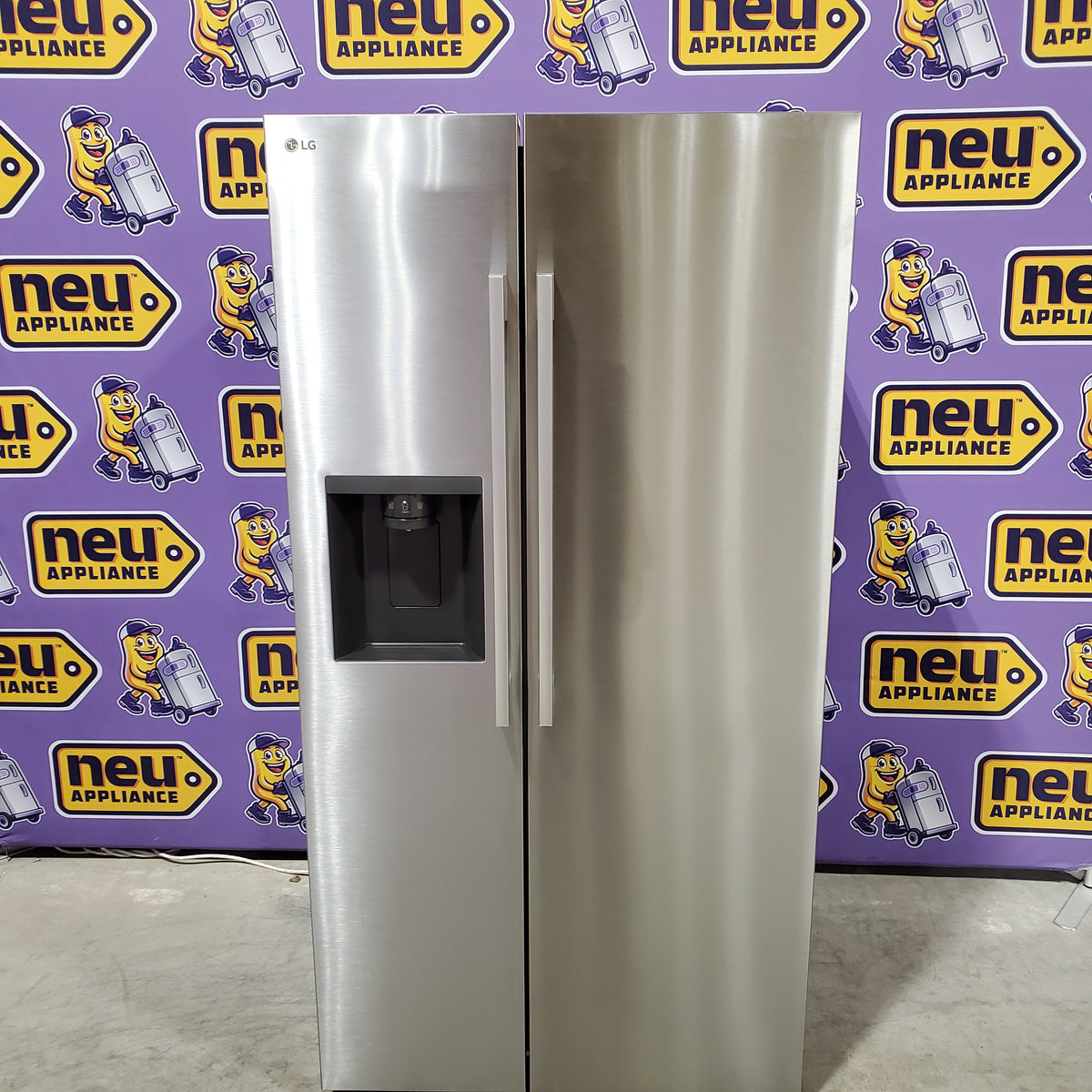 LG 27 cu. ft. Standard-Depth, Side-by-side Refrigerator, with Ice and Water and Bar Handle Design LS27T3230S - Scratch & Dent (Minor)