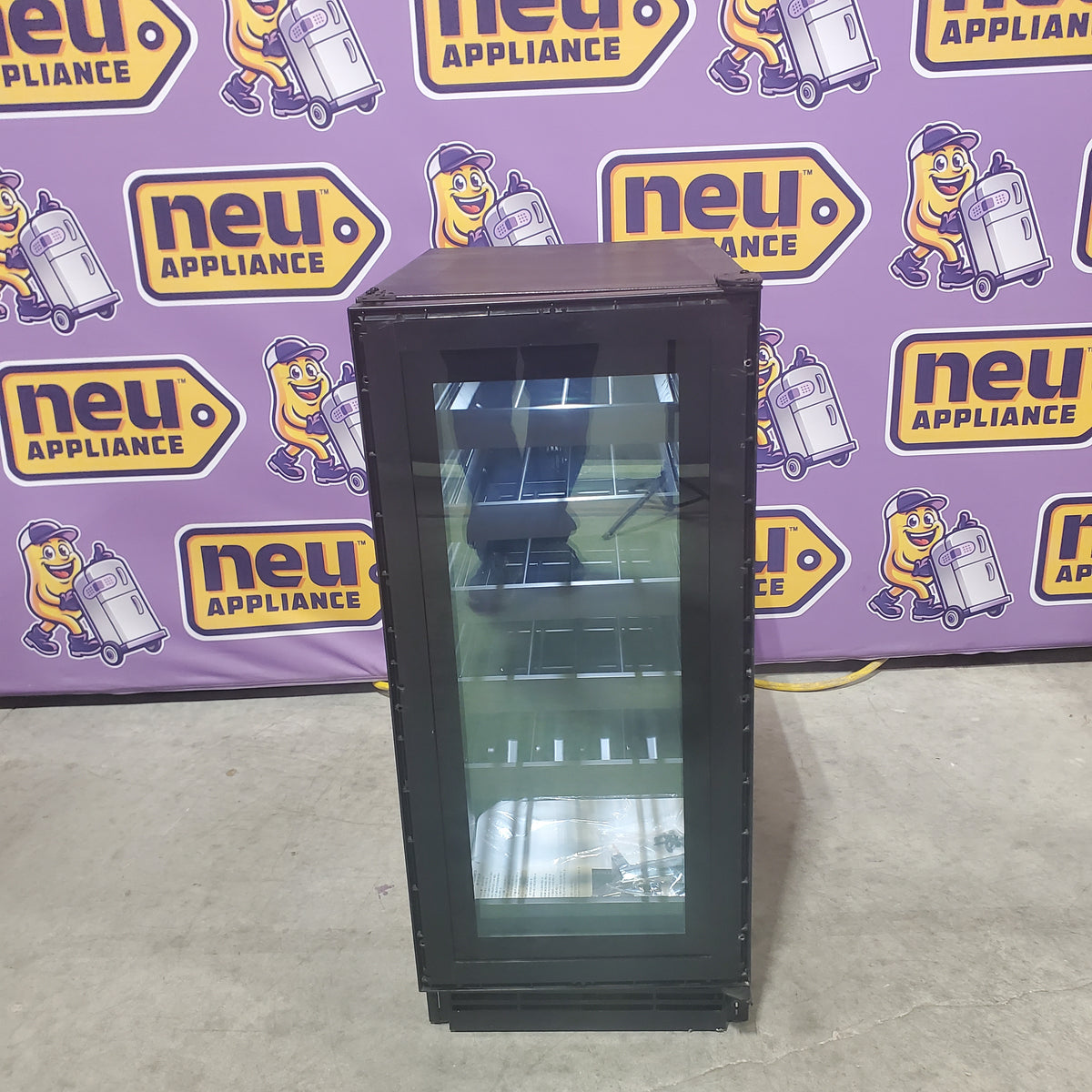 U-Line 15 Inch Wine Refrigerator with 3.0 Cu. Ft. Capacity, 3/4 Extension Wine Racks, LED Lighting, LOW-E Argon Thermopane Glass Door, Reversible Door Swing, Digital Touch Pad Control, and Convection Cooling UHWC115IG01A - Scratch & Dent (Minor)