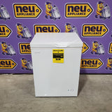 Vissani 5.0 cu. ft. Manual Defrost Chest Freezer with LED Light in White, Garage Ready HMCF5W5 - Scratch & Dent (Major)