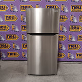Frigidaire 30" Wide 20.0 Cu. Ft. Top Freezer Refrigerator in Stainless Steel 22521658 - LFTR2045VF - Scratch & Dent (Major)