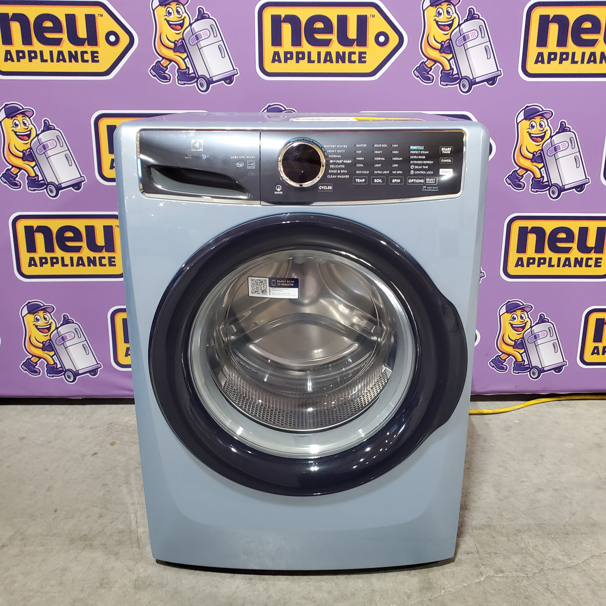 Electrolux 27 in. 4.5 cu.ft. HE Front Load ENERGY STAR Washer with LuxCare Wash System ELFW7437AG - Open Box