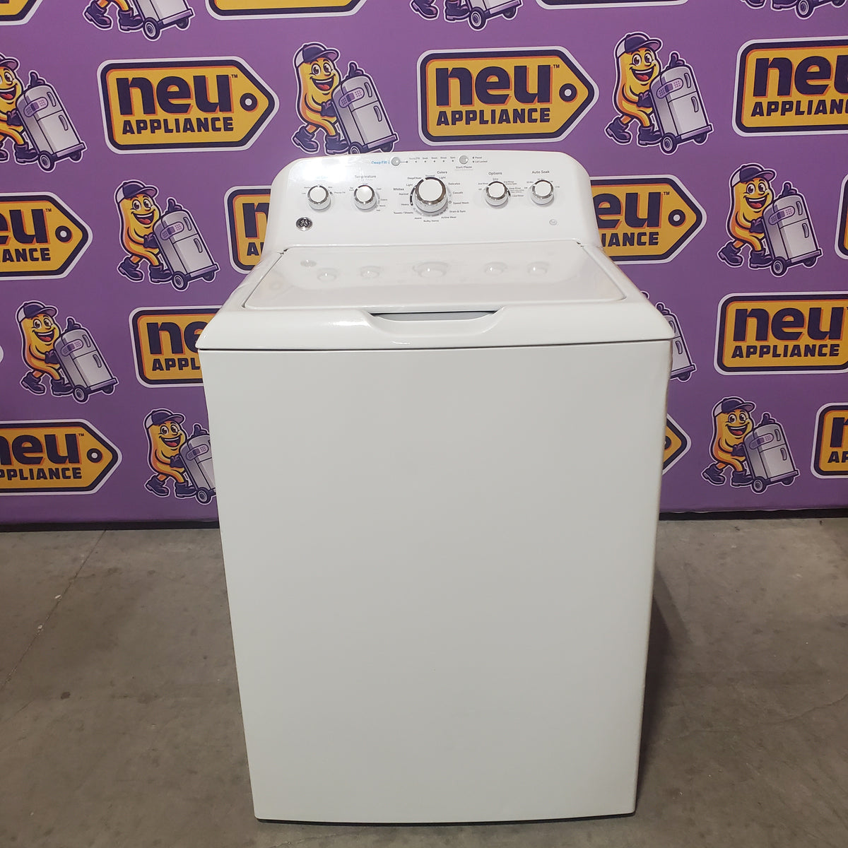 GE® 4.5 cu. ft. Capacity Washer with Stainless Steel Basket in White GTW465ASNWW - Certified Refurbished