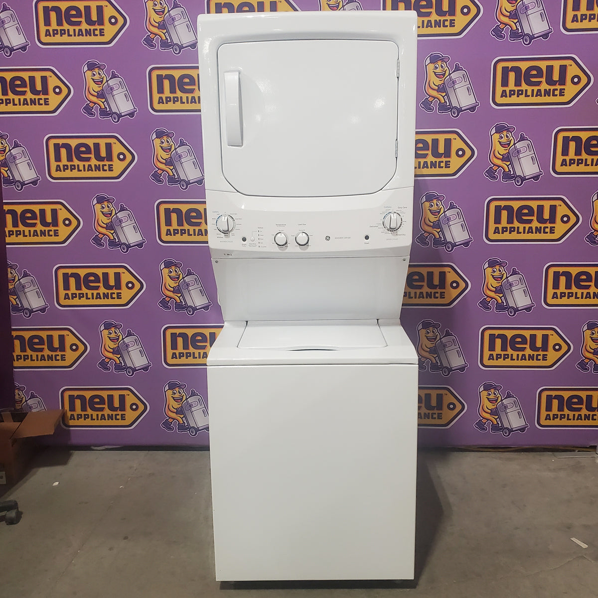 GE 3.8 cu. ft. Washer 5.9 cu. ft. Long Vent Electric Dryer Combo in White GUV27ESSMWW - Certified Refurbished