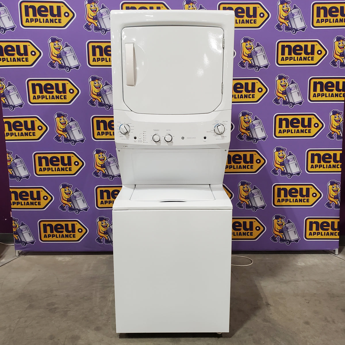 GE Unitized Spacemaker® 3.8 cu. ft. Capacity Washer with Stainless Steel Basket and 5.9 cu. ft. Capacity Electric Dryer 05121102 - GUD27ESSMWW - Certified Refurbished