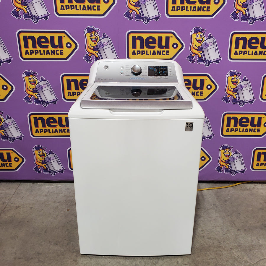 GE® ENERGY STAR® 4.8 cu. ft. Capacity Washer with Sanitize w/Oxi in White GTW720BSNWS - Certified Refurbished and GE White Electric Aluminized Alloy Drum 7.2 Cu. Ft. Dryer with Sensor Dry and Extended Tumble GTD45EASJWS - Certified Refurbished