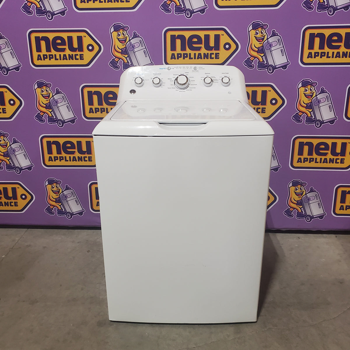 GE® 4.5 cu. ft. Capacity Washer with Stainless Steel Basket in White GTW465ASNWW - Certified Refurbished