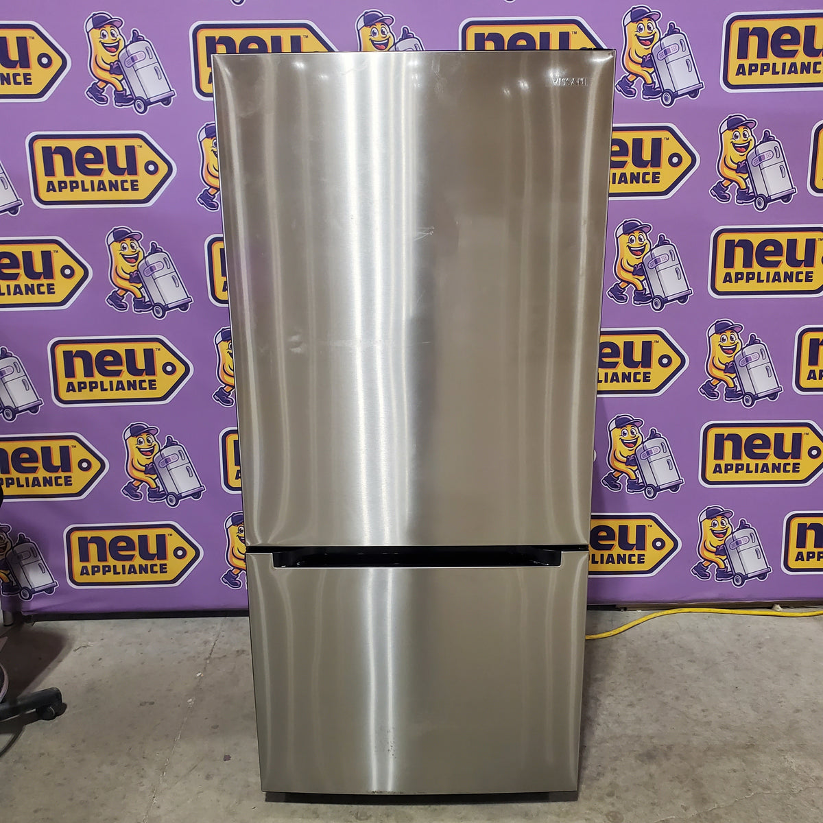 Vissani 18.7 cu. ft. Bottom Freezer Refrigerator in Stainless Steel MDBF18SS - Scratch & Dent (Minor)