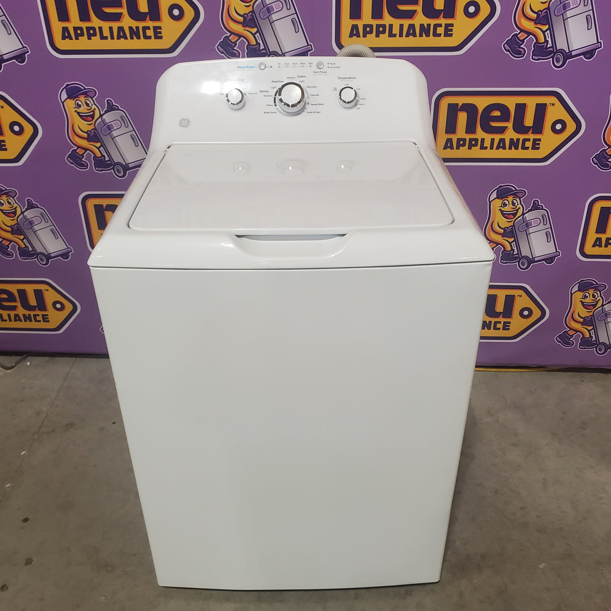 GE® 4.2 cu. ft. Capacity Washer with Stainless Steel Basket GTW335ASNWW - Certified Refurbished