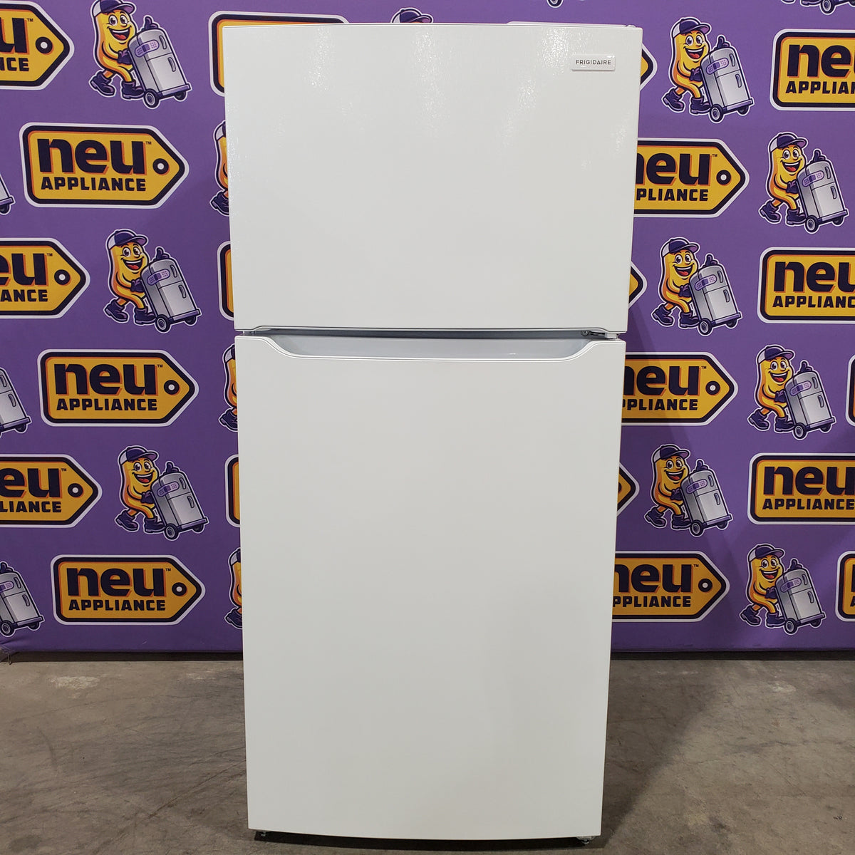 Frigidaire 30" Wide Garage Ready Top Freezer 18 Cu. Ft. Refrigerator with EvenTemp Cooling System and Spacious Interior Storage in White 22321475 - FFTR1814WW - Scratch & Dent (Minor)