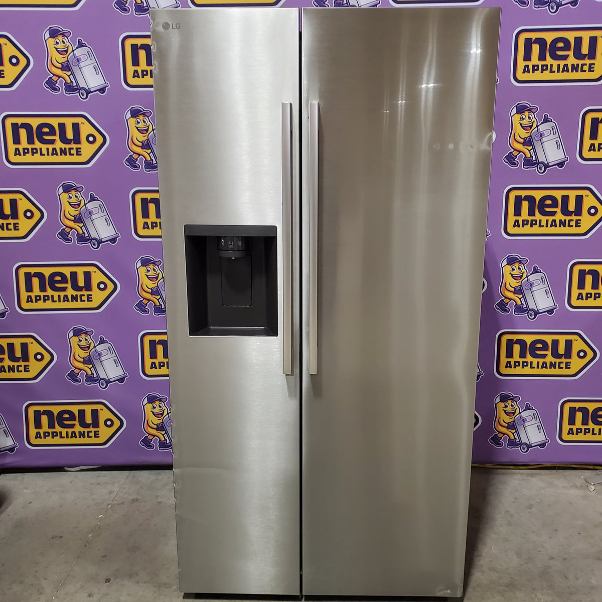 LG 27 cu. ft. Standard-Depth, Side-by-side Refrigerator, with Ice and Water and Bar Handle Design LS27T3230S - Scratch & Dent (Major)