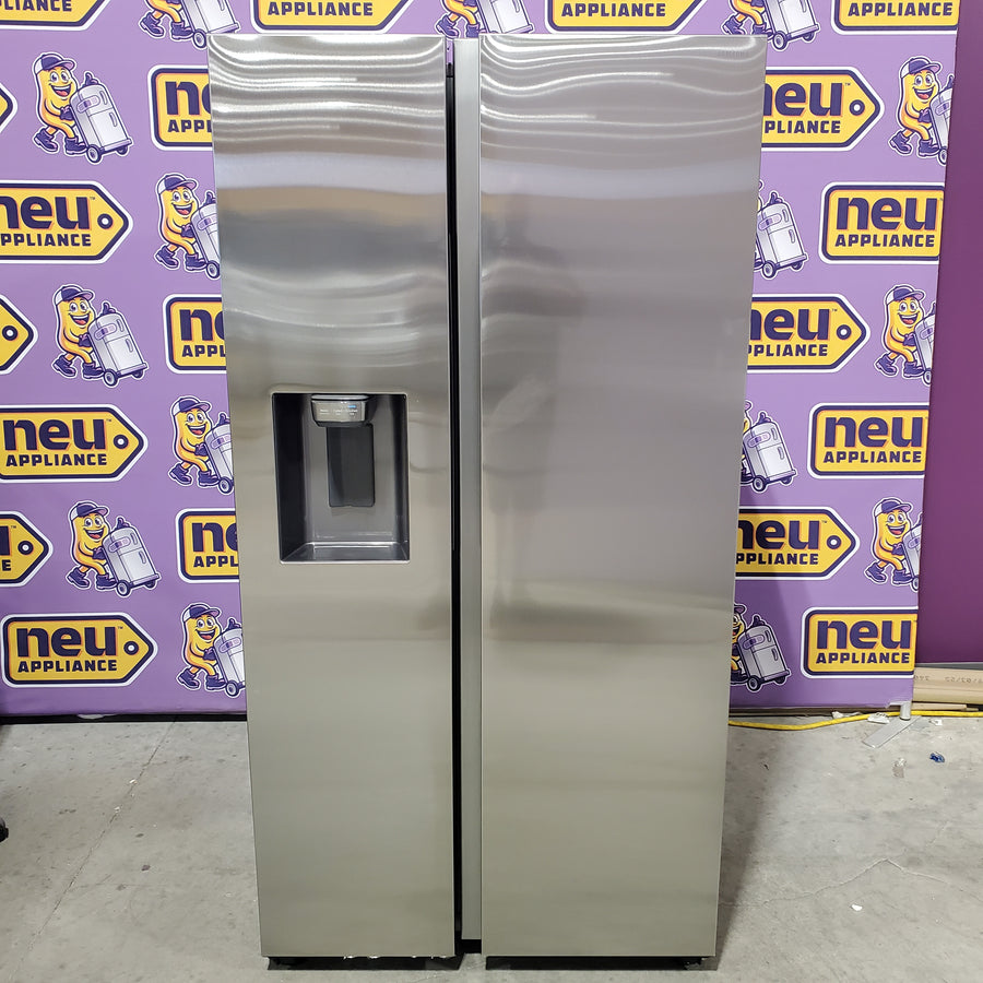 Samsung 27.4-cu ft Side-by-Side Refrigerator with Ice Maker in Fingerprint Resistant Stainless Steel RS27T5200SR - Scratch & Dent (Minor)