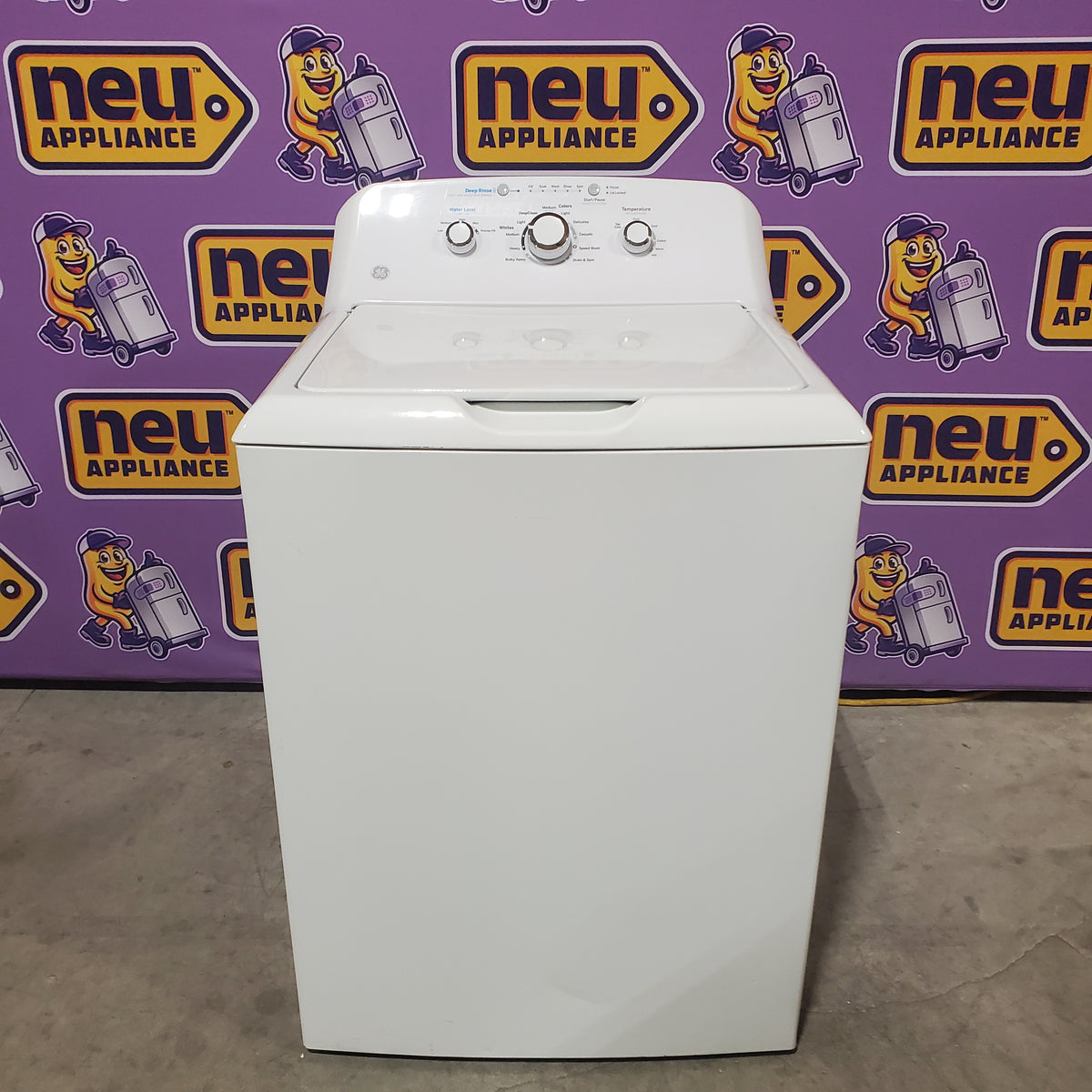 GE® 4.2 cu. ft. Capacity Washer with Stainless Steel Basket GTW335ASNWW - Certified Refurbished