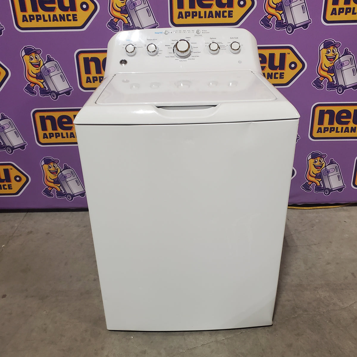 GE® 4.5 cu. ft. Capacity Washer with Stainless Steel Basket in White GTW465ASNWW - Certified Refurbished