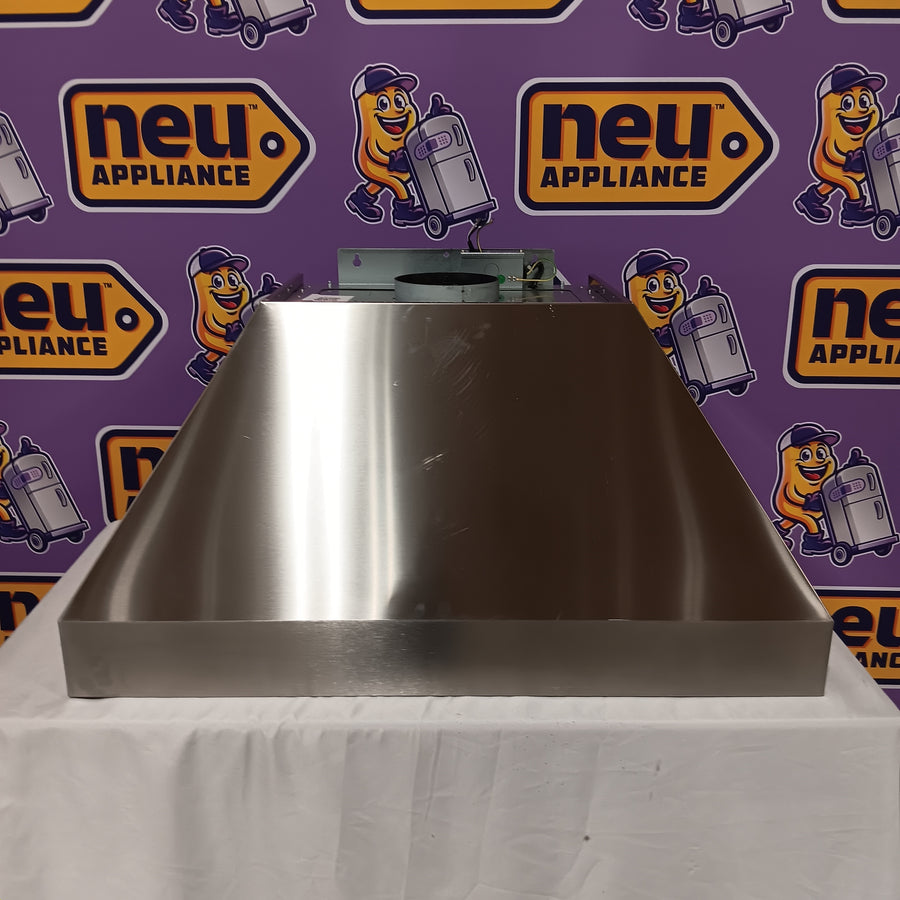 Bertazzoni 36 Wall-mount Chimney Hood with 3 Speeds + Booster, 600 CFM, 1 Motor, Digital Airflow Reducer, Timer, Filter Alarm, and Air-cleaning Option 1118331 - KPH36XT - Scratch & Dent (Minor)