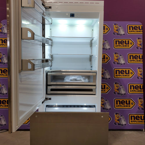 Pictures of Bertazzoni Built-In Bottom Freezer Refrigerator with 19.6 Cu. Ft. Total Capacity, Touch-Controls, Lateral Airflow System, and Ice Maker 11113304 - REF36BMBIXLT - Scratch & Dent (Minor) - Neu Appliance Outlet - Discount Appliance Outlet in Austin, Tx