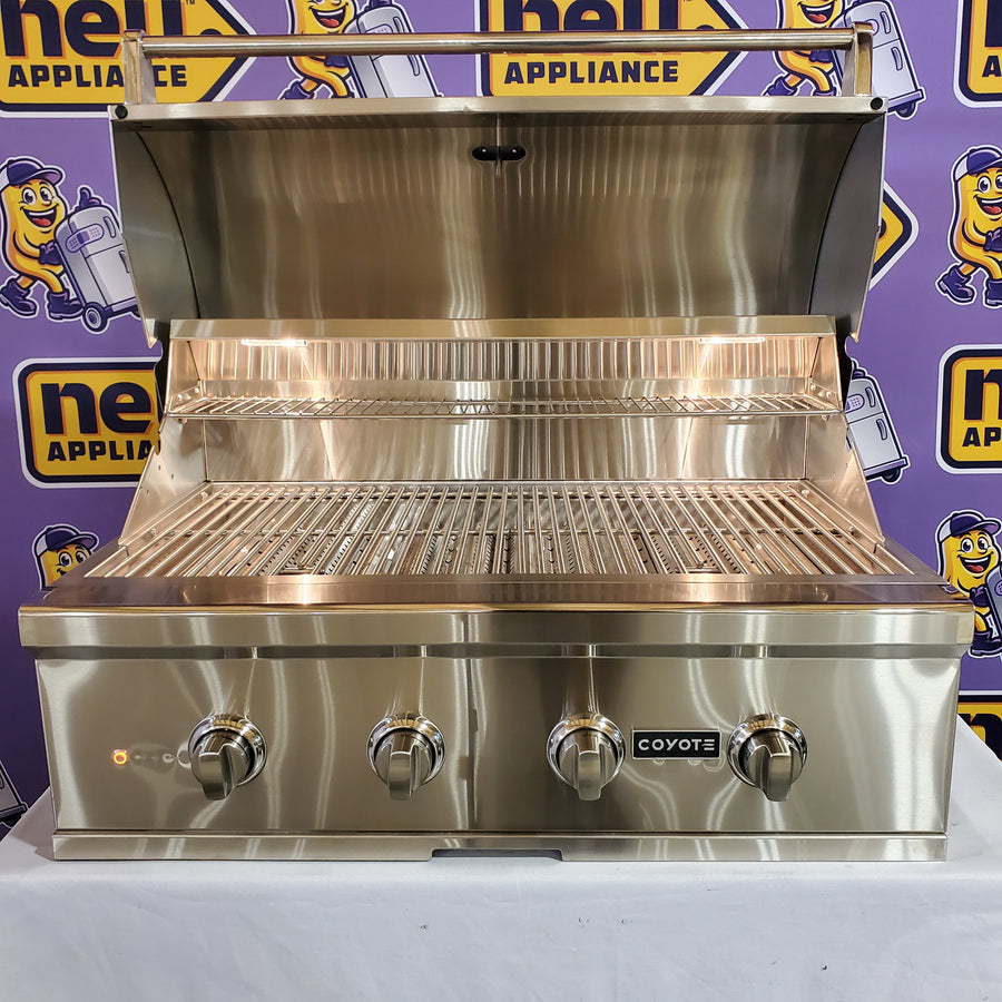 Coyote C-Series 35.5" Built-In Gas Grill in Stainless Steel 1118351 - C2C36LP - Scratch & Dent (Moderate)