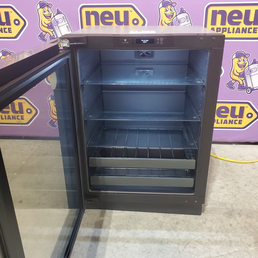 U-Line 24 Inch Built-in Beverage Center with 4.9 cu. ft. Capacity, 79 12-oz. Bottle Capacity, 123 12-oz. Can Capacity, 10 Wine Bottle Capacity, and Convection Cooling System U3024BEVS00B - Scratch & Dent (Minor)