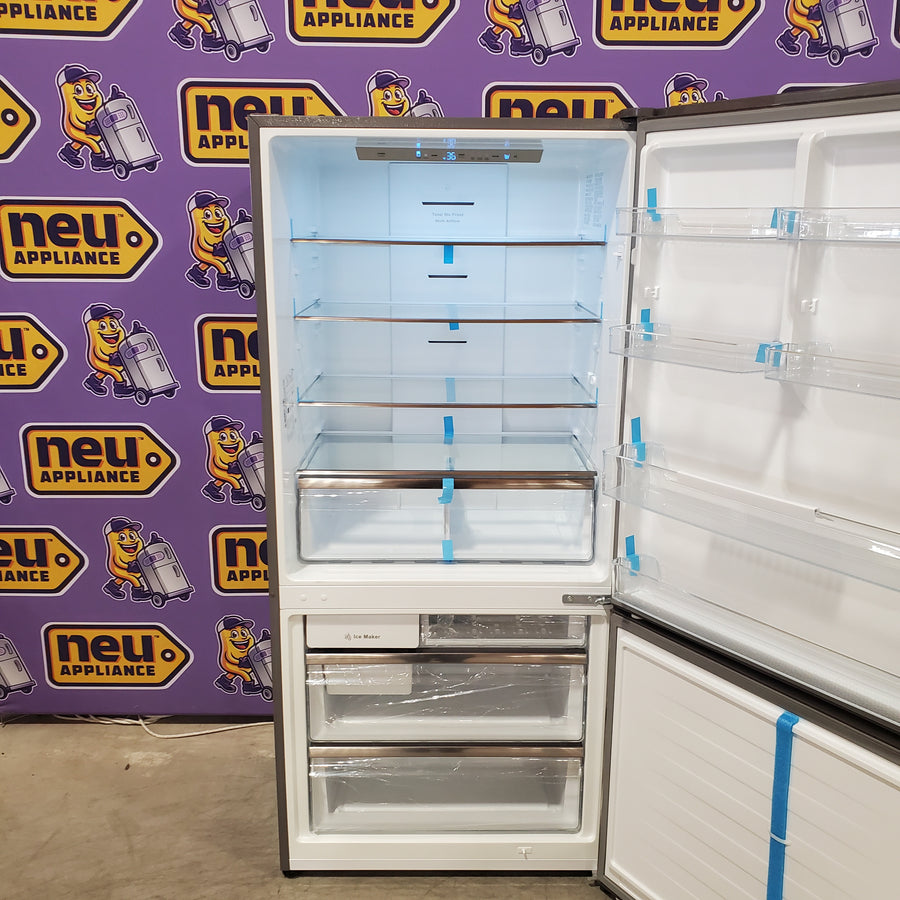Bertazzoni 31" Bottom Mount Free Standing Refrigerator in Stainless Steel REF31BMFIX - Scratch &Dent (Moderate)