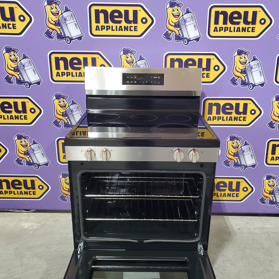 Frigidaire Fingerprint Stainless Steel Electric 30 Inch 5 Burner Ranch with Even Temp Element and Even Baking Technology FCRE306LAF - Open Box