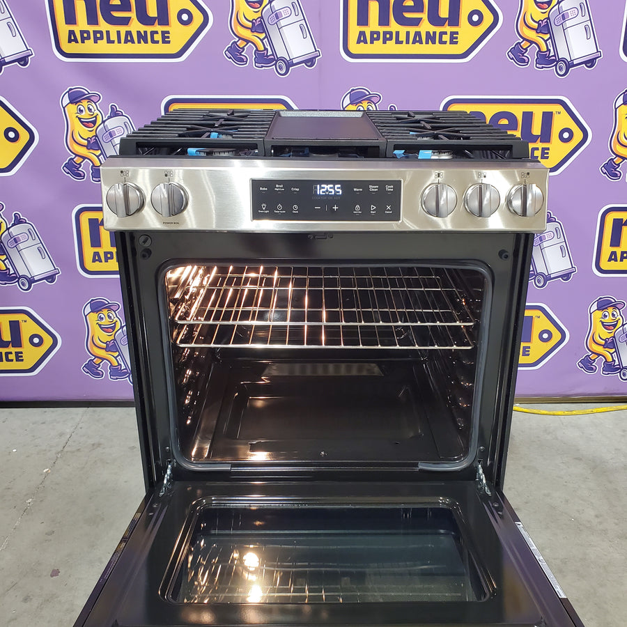 GE 30 in. 5-Burners Slide-In Gas Range in Stainless Steel with Crisp Mode GGS500SVSS - Scratch & Dent (Minor)