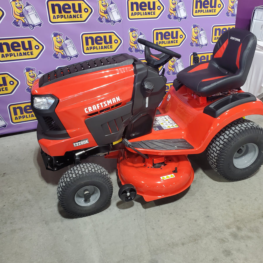 CRAFTSMAN T2200K Turn Tight 42-in 20-HP V-twin Gas Lawn Tractor CM13APA9ZSA9 - Scratch & Dent (Minor)