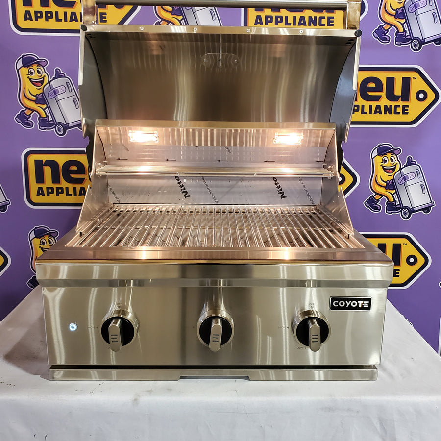 Coyote 30 Inch Built-In Stainless Steel Gas Grill with 640 sq. in. Total Cooking Area, 3 Burner, Interior Lighting, Integrated Windguard, and Smudge Proof Control Panel C3C30NG - Scratch & Dent (Minor)