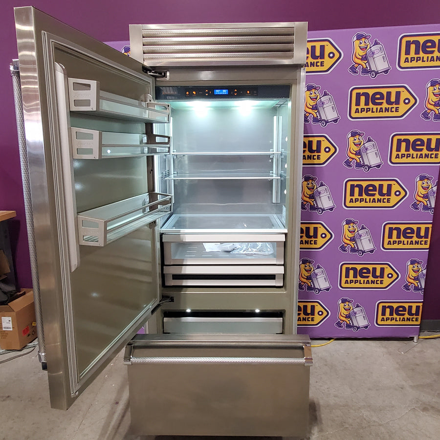 Hestan Built-In Bottom Freezer Refrigerator with Top Compressor, EvenFlow Air Circulating Technology™, Dual Variable Speed Compressors, and FreshZone™ KRPL36 - Open Box