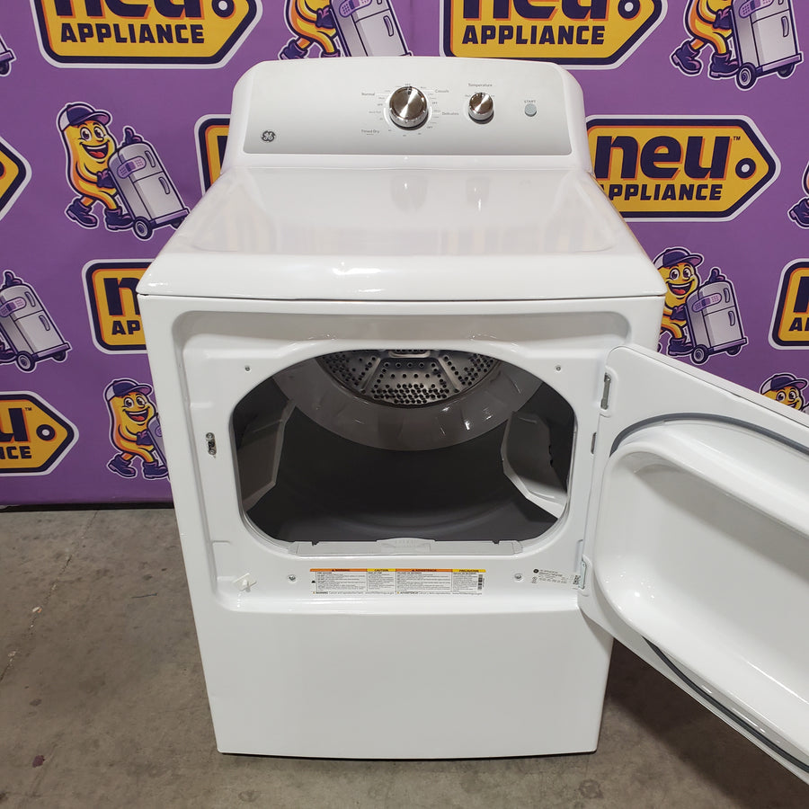 GE White Electric 7.2 Cu. Ft. Capacity Dryer with Up to 120 Ft. Venting and Reversible Door GTD38EASWWS - Certified Refurbished