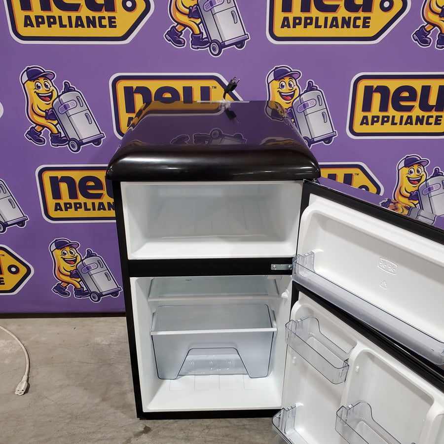 Galanz 3.1 Cu Ft Retro Dual Door Refrigerator GLR31TBKER - Scratch & Dent (Moderate)