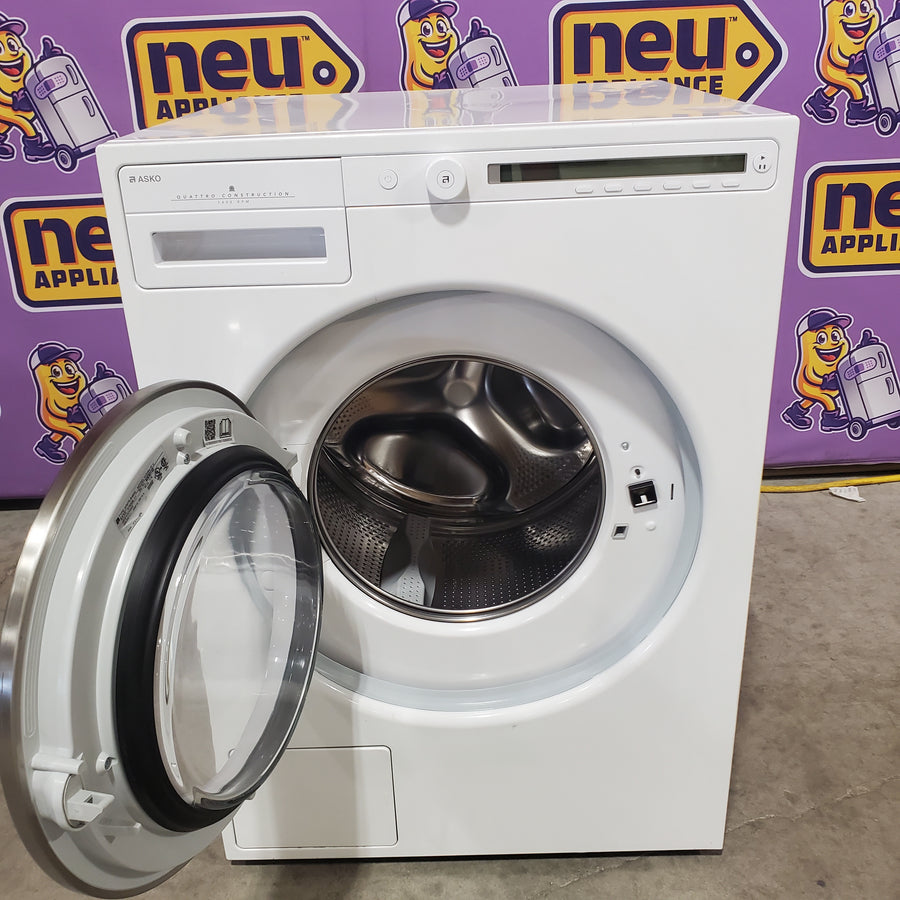 ASKO 24" Stackable Wide ASKO Premium Steel Seal Washing Machine with Quattro Construction and Active Drum W2084W - Scratch & Dent (Minor)